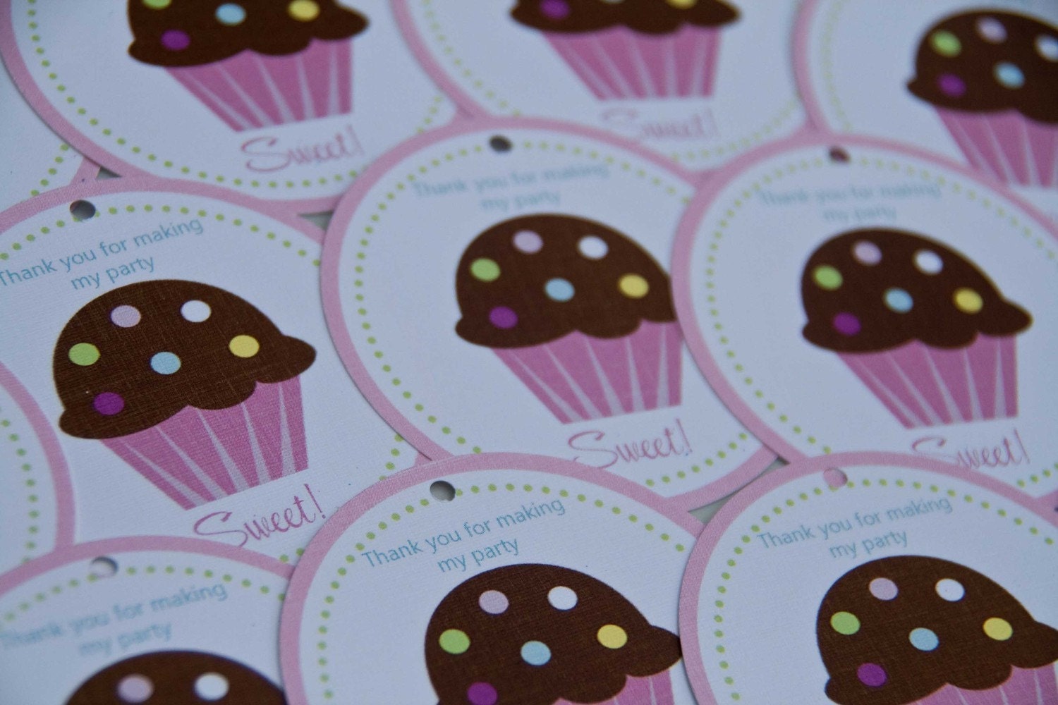 Pink Cupcake Birthday Party Favor Tags set of 12 by Belleza e Luce Il_170x135