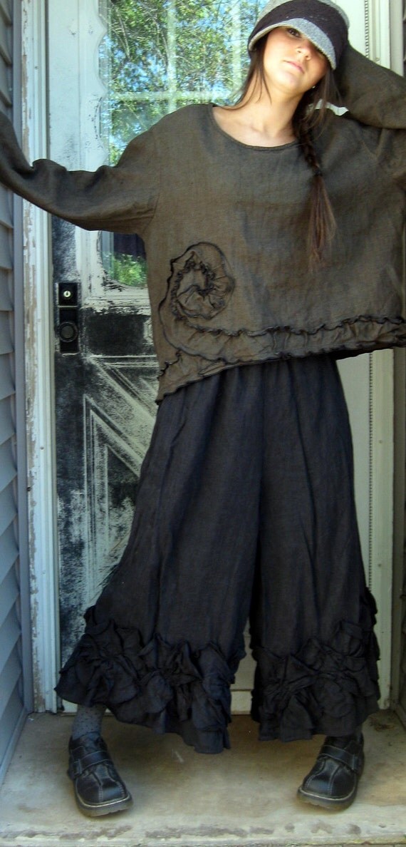 Cropped Swirl Shirt