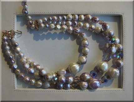 NECKLACE TRIPLE STRAND Vintage Crystal Lavender