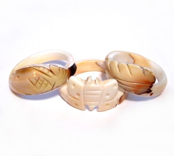3 Vintage Hand Carved Shell Seashell Rings by VintagePennyLane