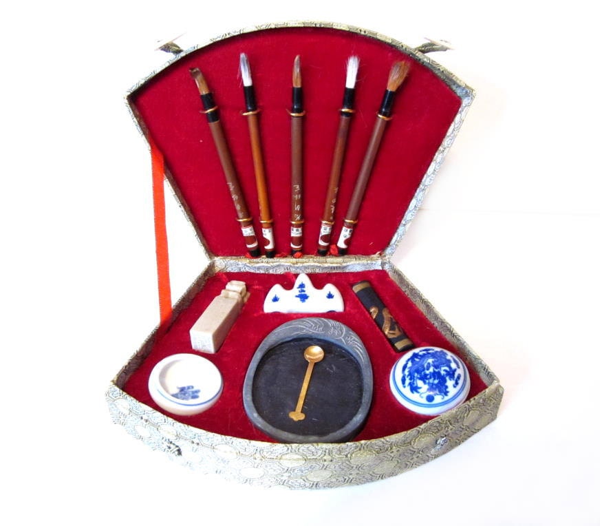 Vintage Paint Brush Set / Chinese Art Supplies by VintagePennyLane