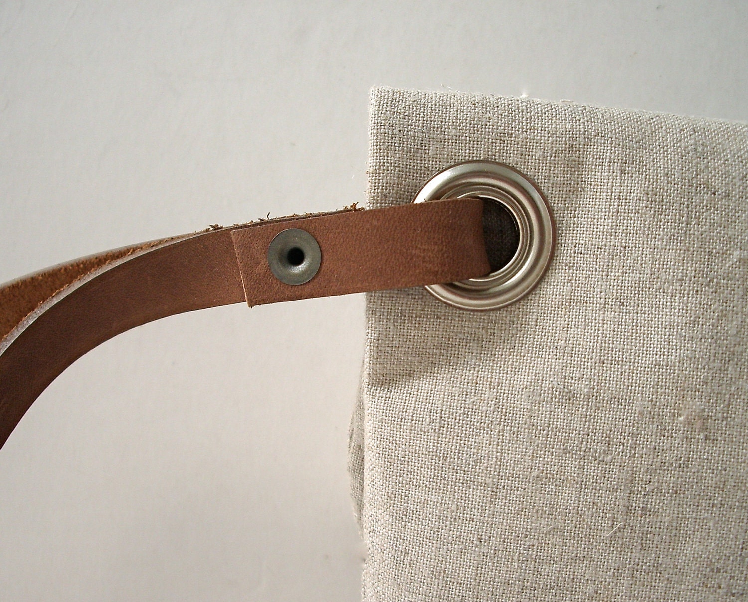 Wristlet, Linen Clutch Purse - Natural Linen, Leather Wrist Strap (Brass Zipper)