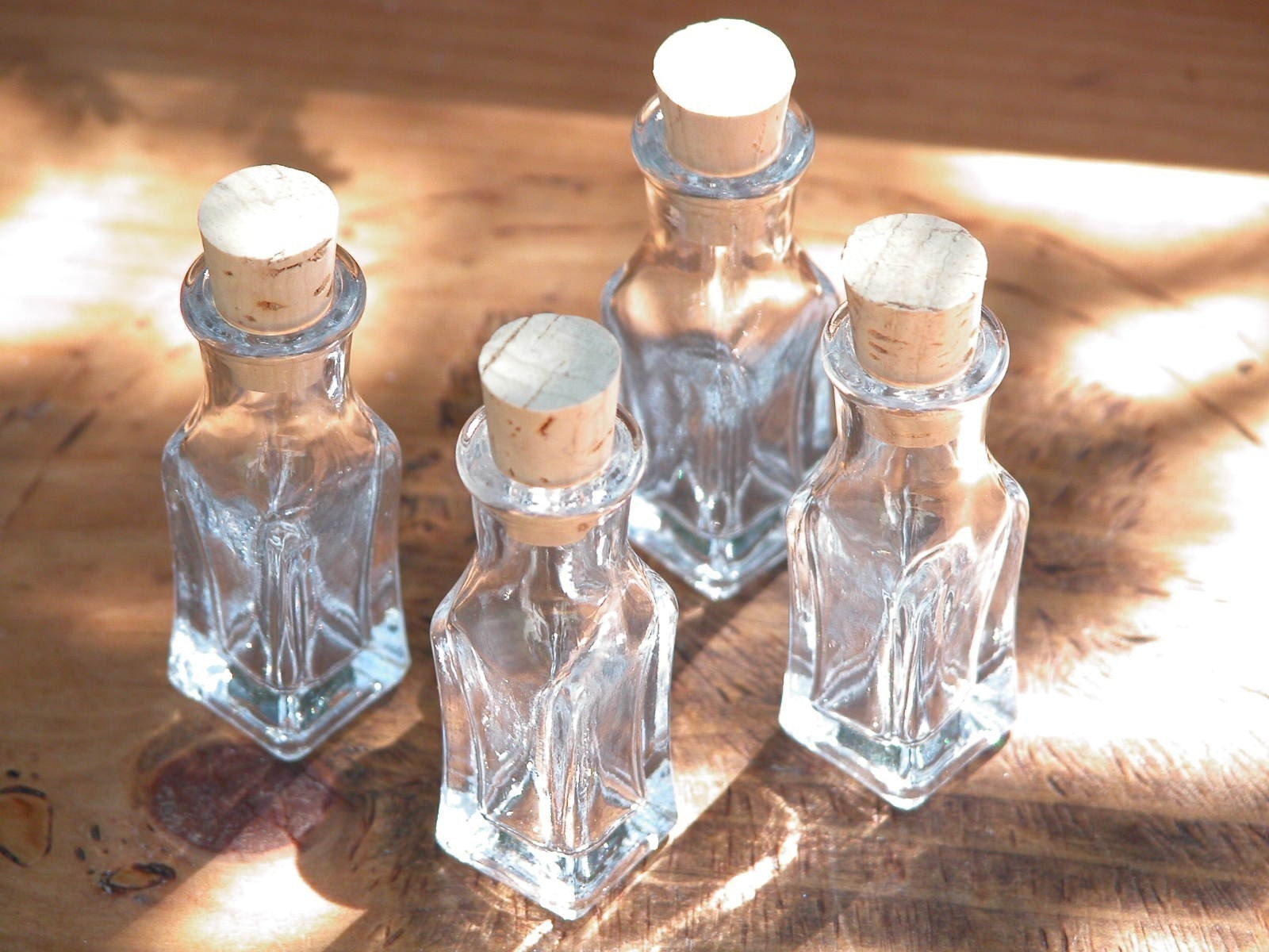 Glass Crystalline Square Corked Vials 3ml - Set of 4