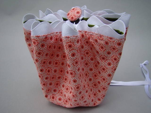 MADE TO ORDER Discovery Tote - In the Garden