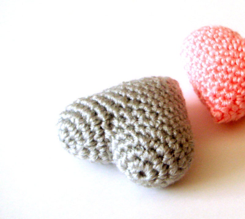 SALE amigurumi hearts pink grey (set of 2) wedding favor ornament