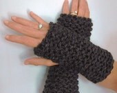 Hand Knit Fingerless Gloves In Charcoal Gray Chunky Knit
