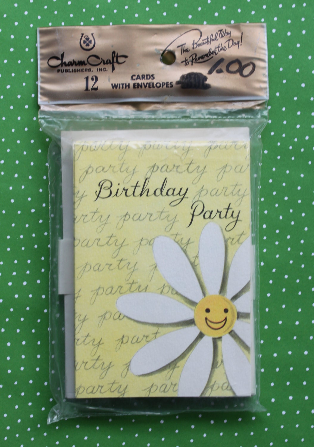 24 Vintage Birthday party invitations cards and envelopes yellow Daisy