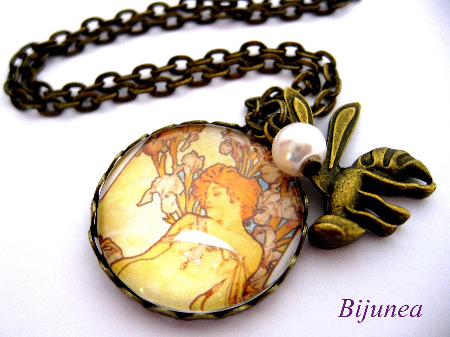 Bee Alphonse Mucha necklace n427