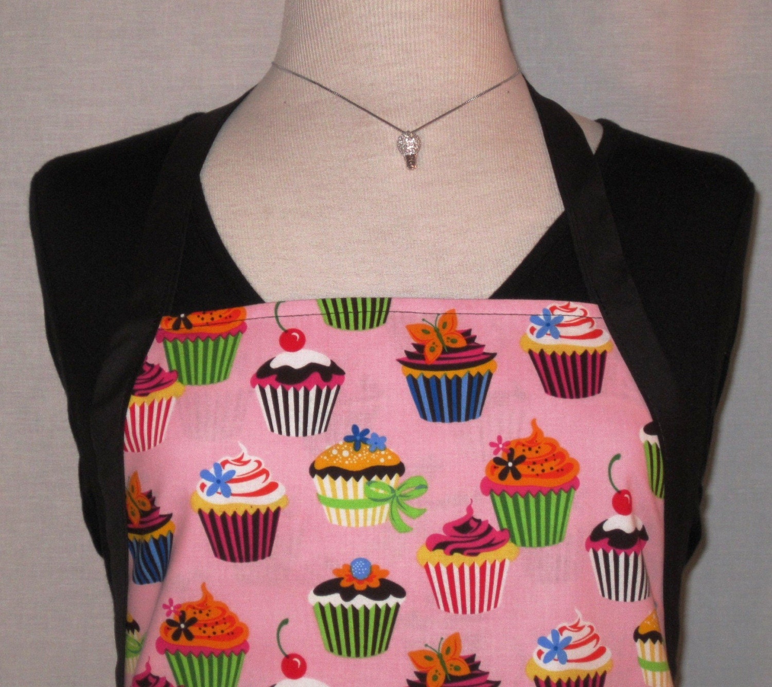 Sweet Tooth Pink Cupcakes Reversible Full Apron