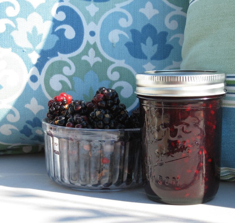 Organic Blackberry Jam NC Grown 16 oz Jar