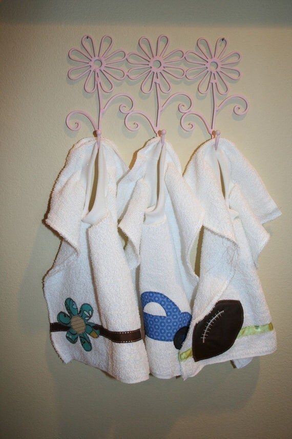 Towel Baby Bib Pattern by JennMatthews on Etsy