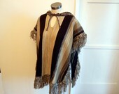 1970s poncho / Vintage 70's Boho Hooded Knitted Cape Fringe Poncho