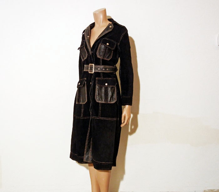 70s trench coat / Vintage Foxy Roxy Reversible Black Leather and Suede 1970s Spy Coat