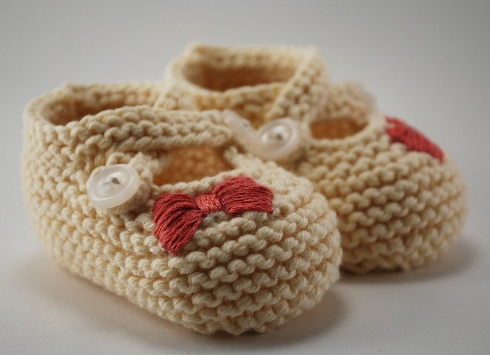 Little Miss Bow Cream Baby Booties