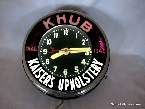 GloDial Radio Station Neon Clock 1940's Vintage by Nachokitty