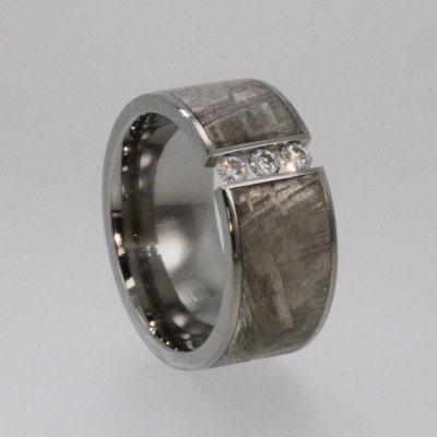 Man-gagement Meteorite Ring / Tension Set with 3 Moissanite stones - Width 7mm
