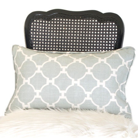 12x20" handblocked linen pillow in slate