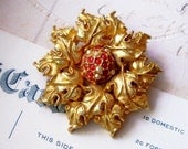 50% OFF SALE Vintage golden leaf wreath with tiny red and pearl cabs brooch