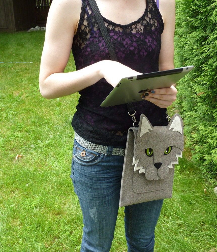 Cat iPad case - Gray felt