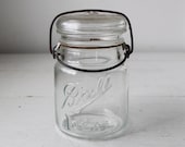 vintage 1910s BALL IDEAL pint canning jar. - Luncheonettevintage