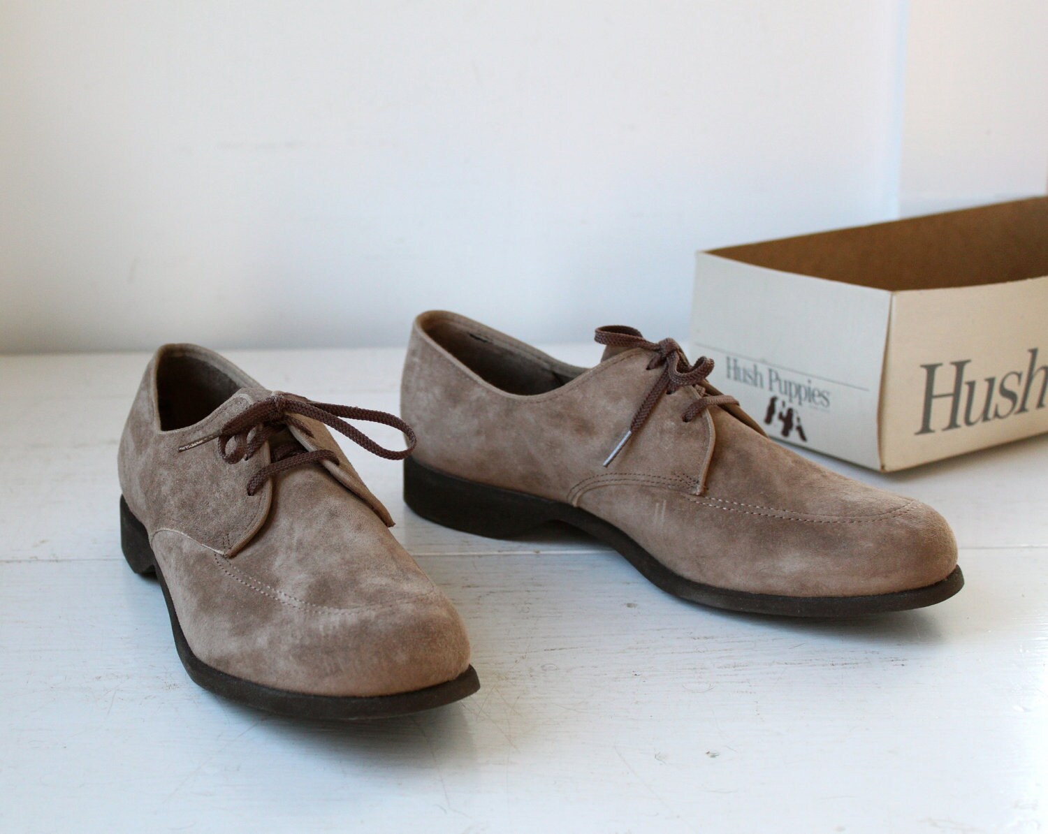 vintage 1970s suede oxfords. Lace ups by Hush Puppies. Size 10  New ...