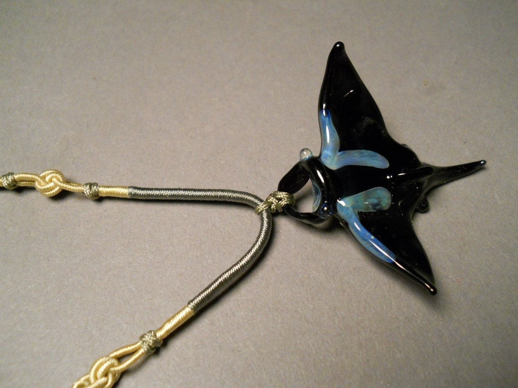 Glass handmade Manta-ray Pendant, sea-life jewelry necklace on Silk choker