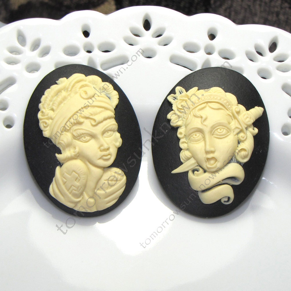 Tattoo Style Cameos - 40x30mm -Exclusive Design - Ivory on Black---------------- Qty 4 pcs