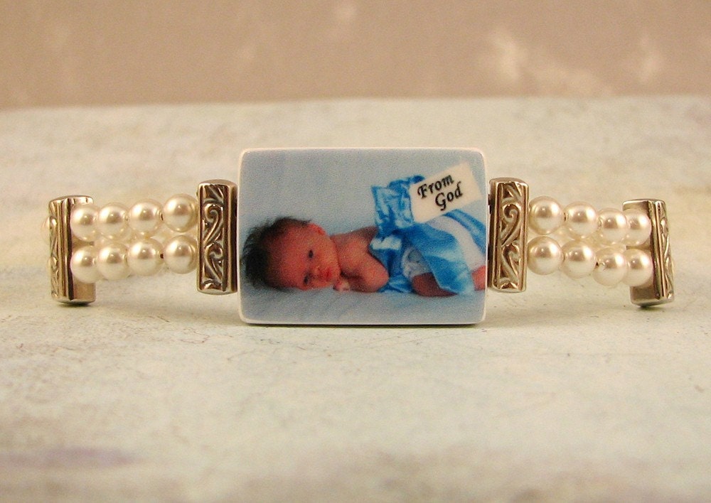 B23 - Vintage Style Pearl and Photo Charm Bracelet - Handmade Photo Tile Bracelet