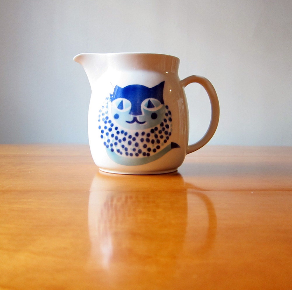 Arabia of Finland blue cat pitcher