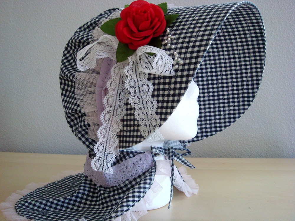 classic Lolita bonnet