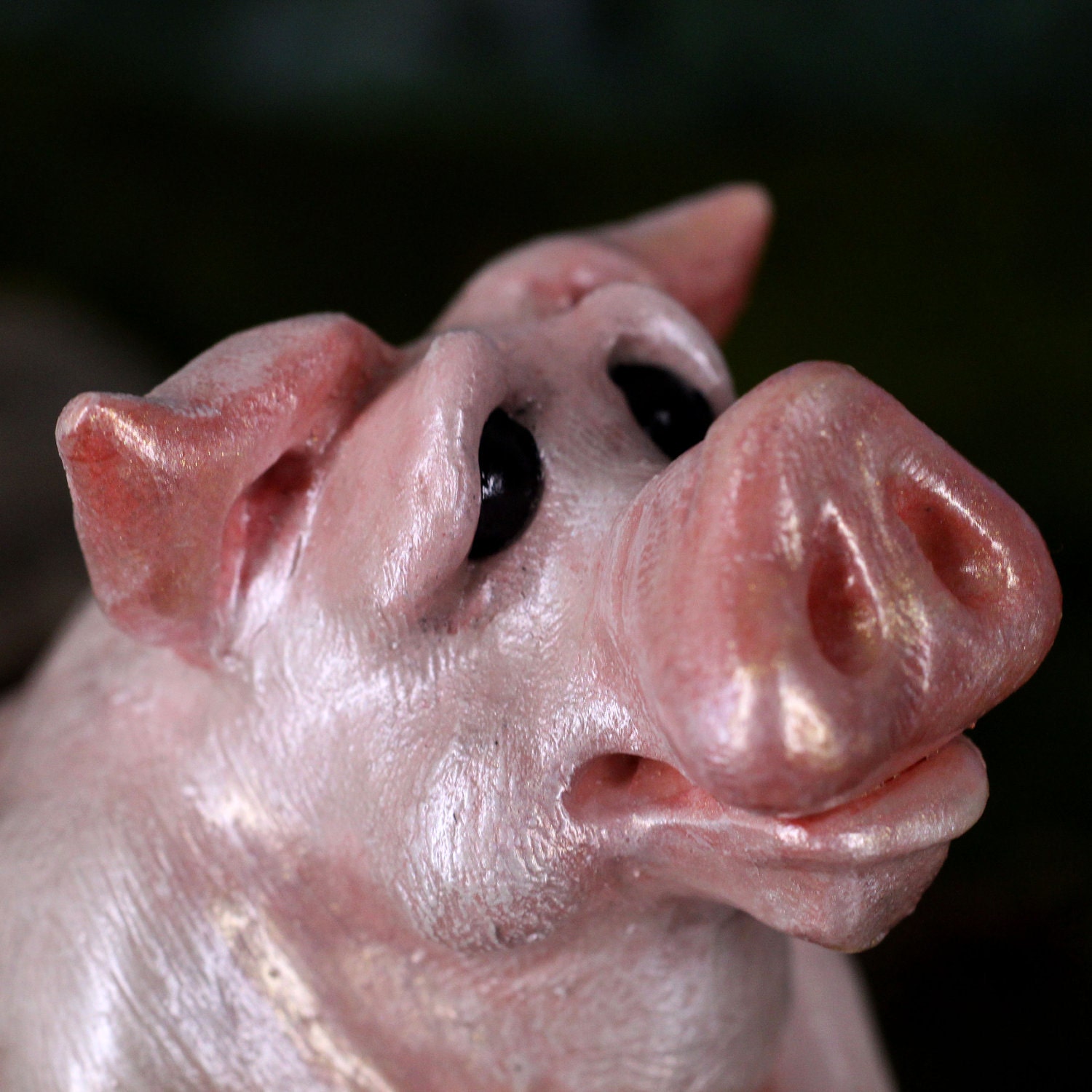 Pig Sculpture, Pearl the Pink Hog