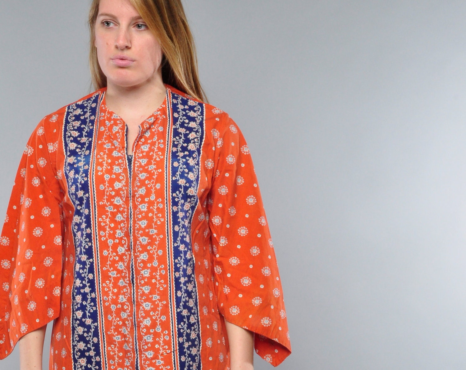 Vintage 60's Hippie Caftan // Orange & Blue Border Print // Lovely Pointed Sleeves // M