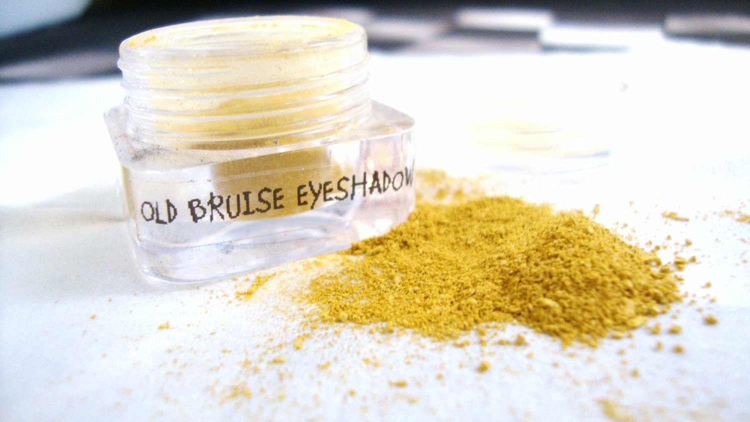 Old Bruise Matte Eyeshadow