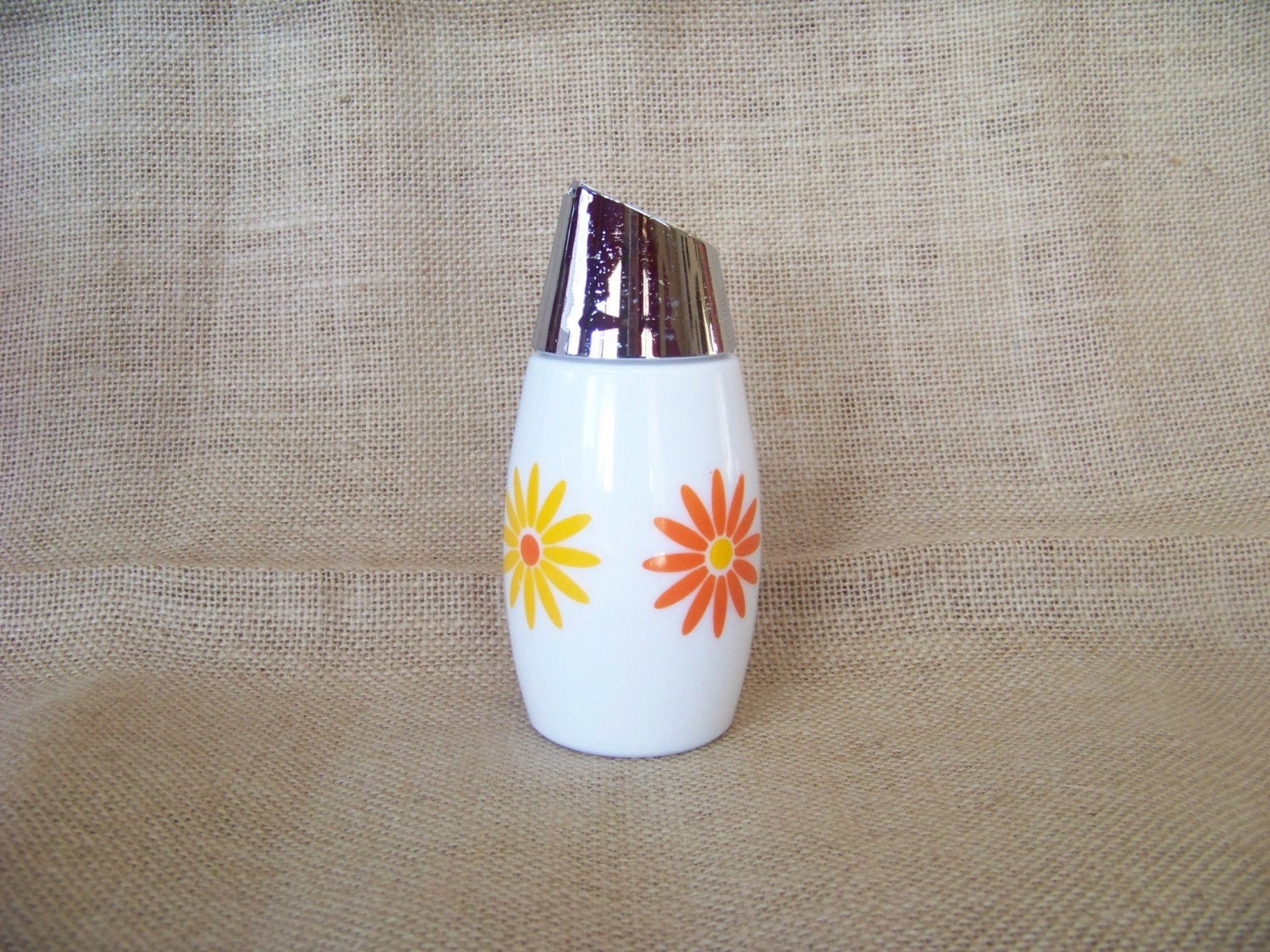 Gemco Groovy sugar Dispenser with Flower Power