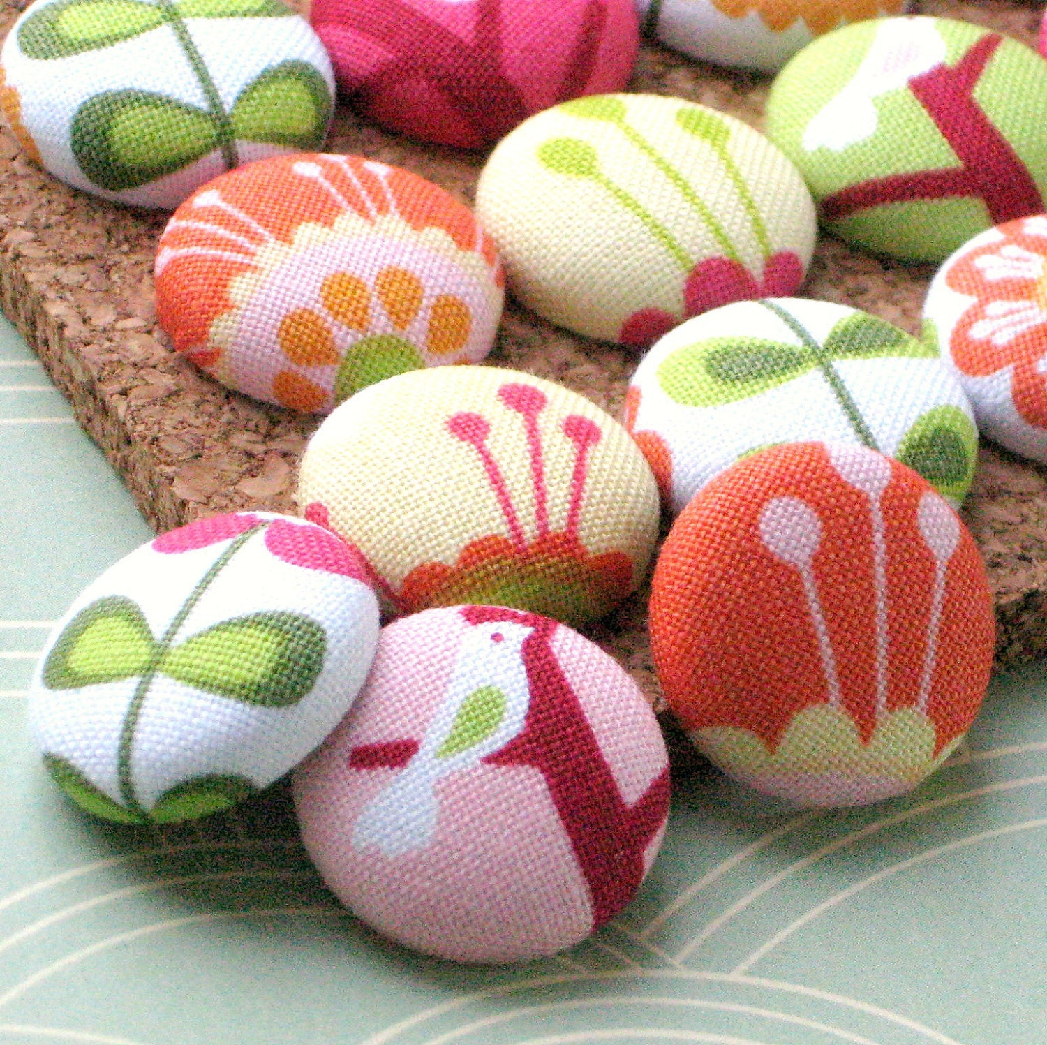 Aviary. . . Set of 16 Fabric Push Pins. Birds & Blooms Designer Thumbtacks