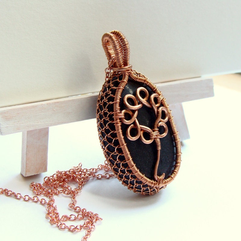 Black Stone and Bright Copper Netted Pendant Necklace  -  Large Oval with Flower
