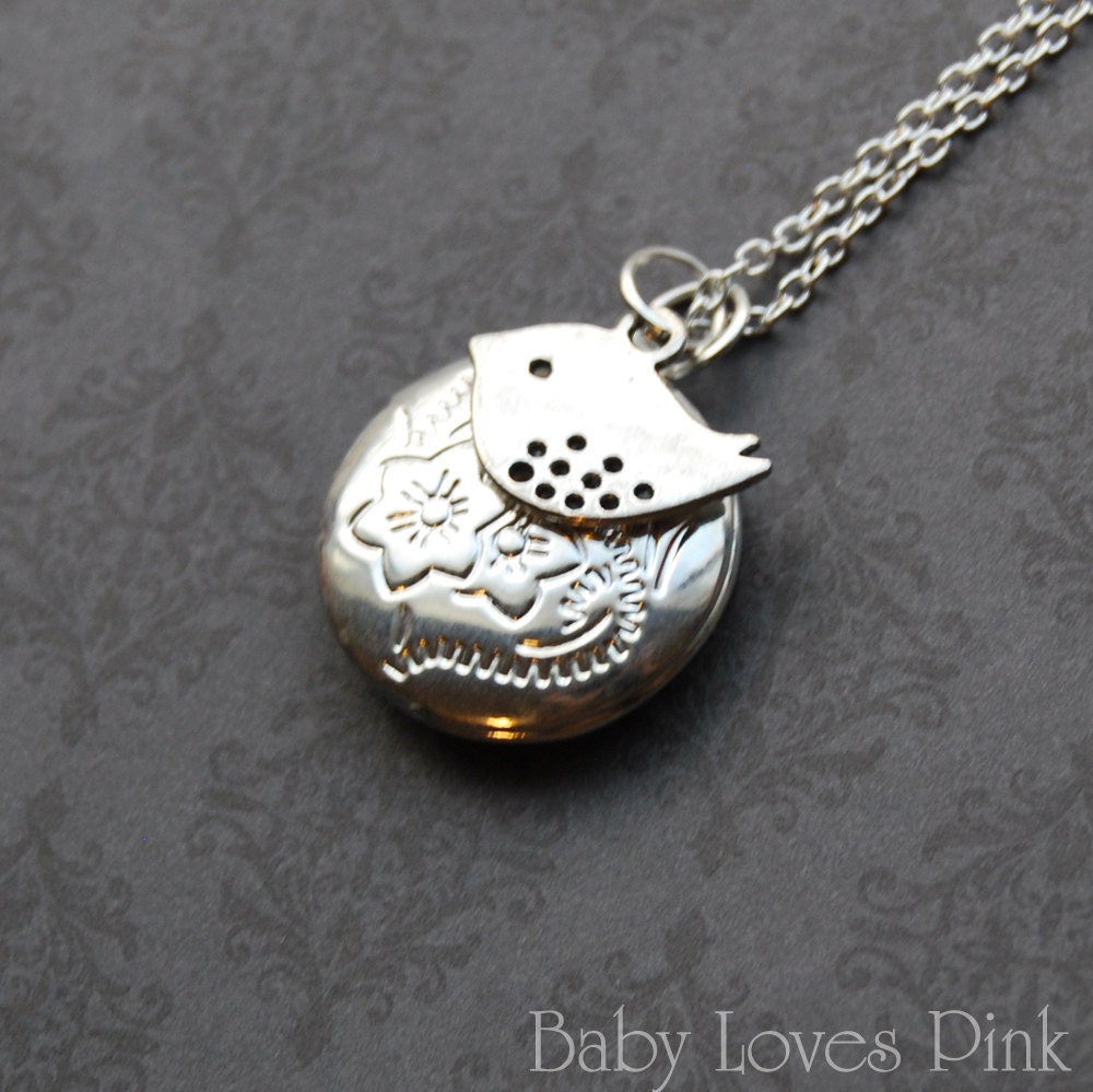 Sweet Bird Silver Locket Necklace