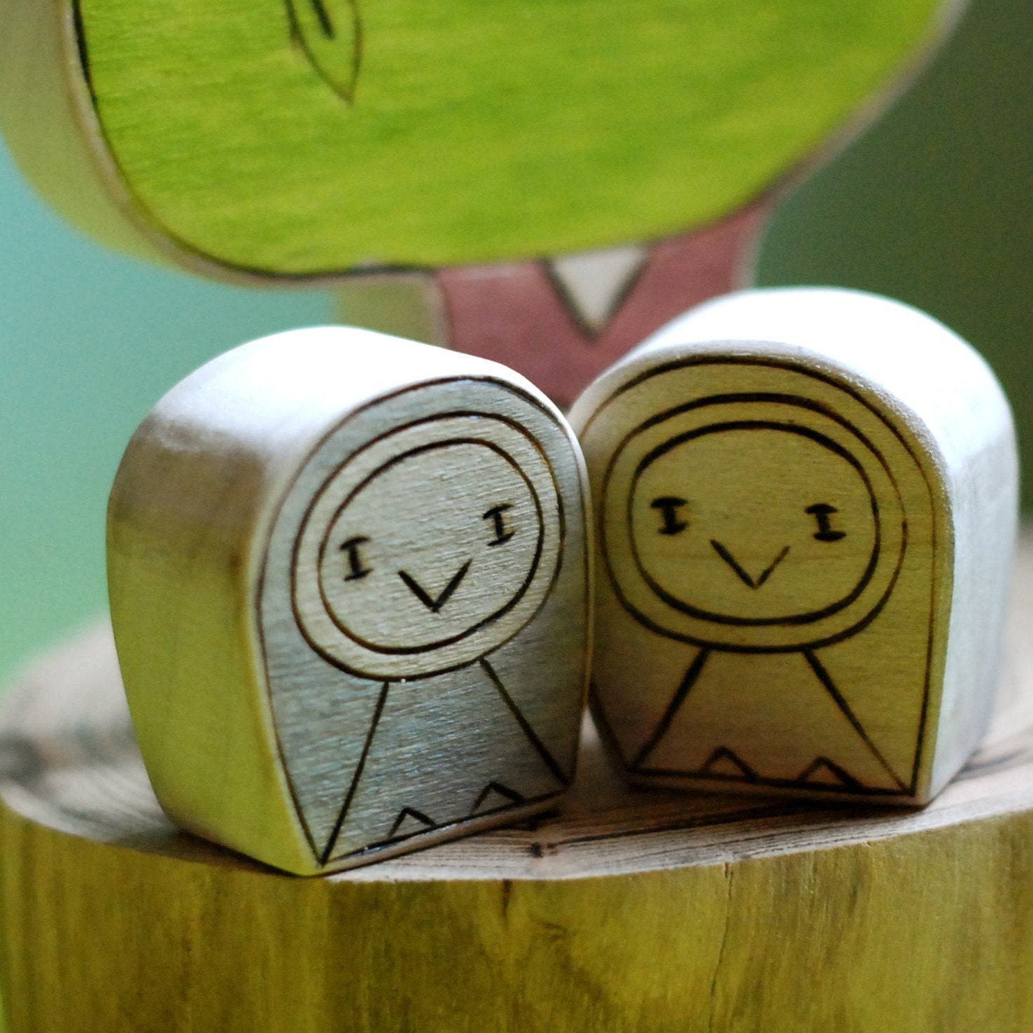 Personalized Wedding Cake Topper Owl Pair and Sweetheart Treer with Custom Colors