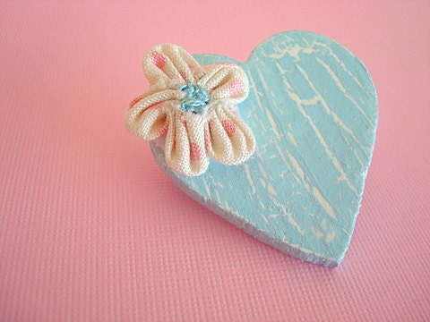 Shabby Wooden Heart Brooch