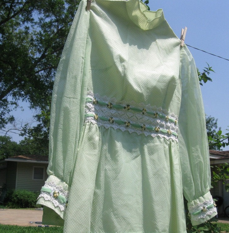 Vintage Mini Dress from the 60s in mint green
