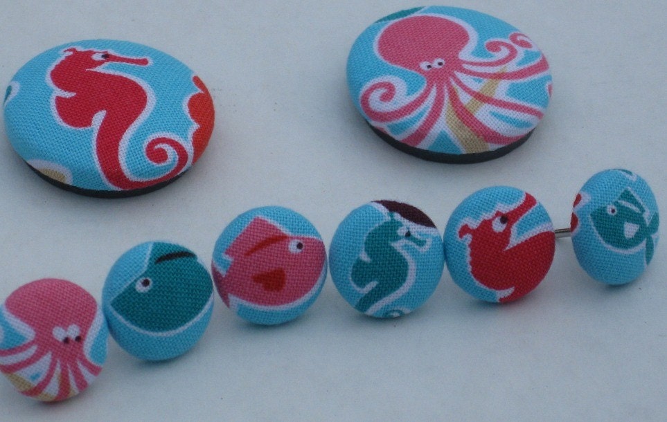 Under the Sea ...  A set of fabric push pins and magnets