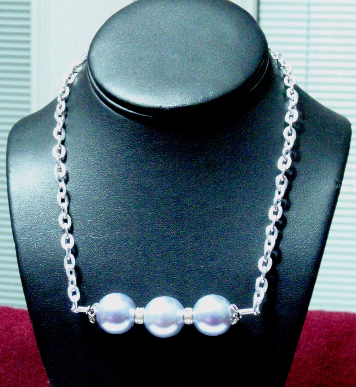 Beautiful Vintage Powder Blue Giant Pearl with Rhinestone Rondelles Bar Necklace Choker