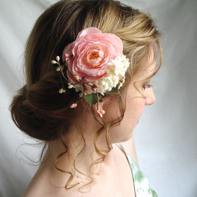 pretty in pink - a floral clip