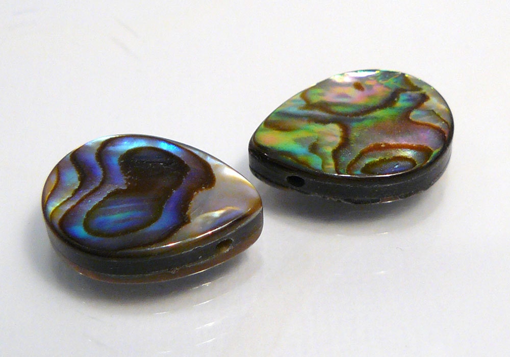2 Beads....Abalone Paua Shell Briolette Beads....14x10m...BB