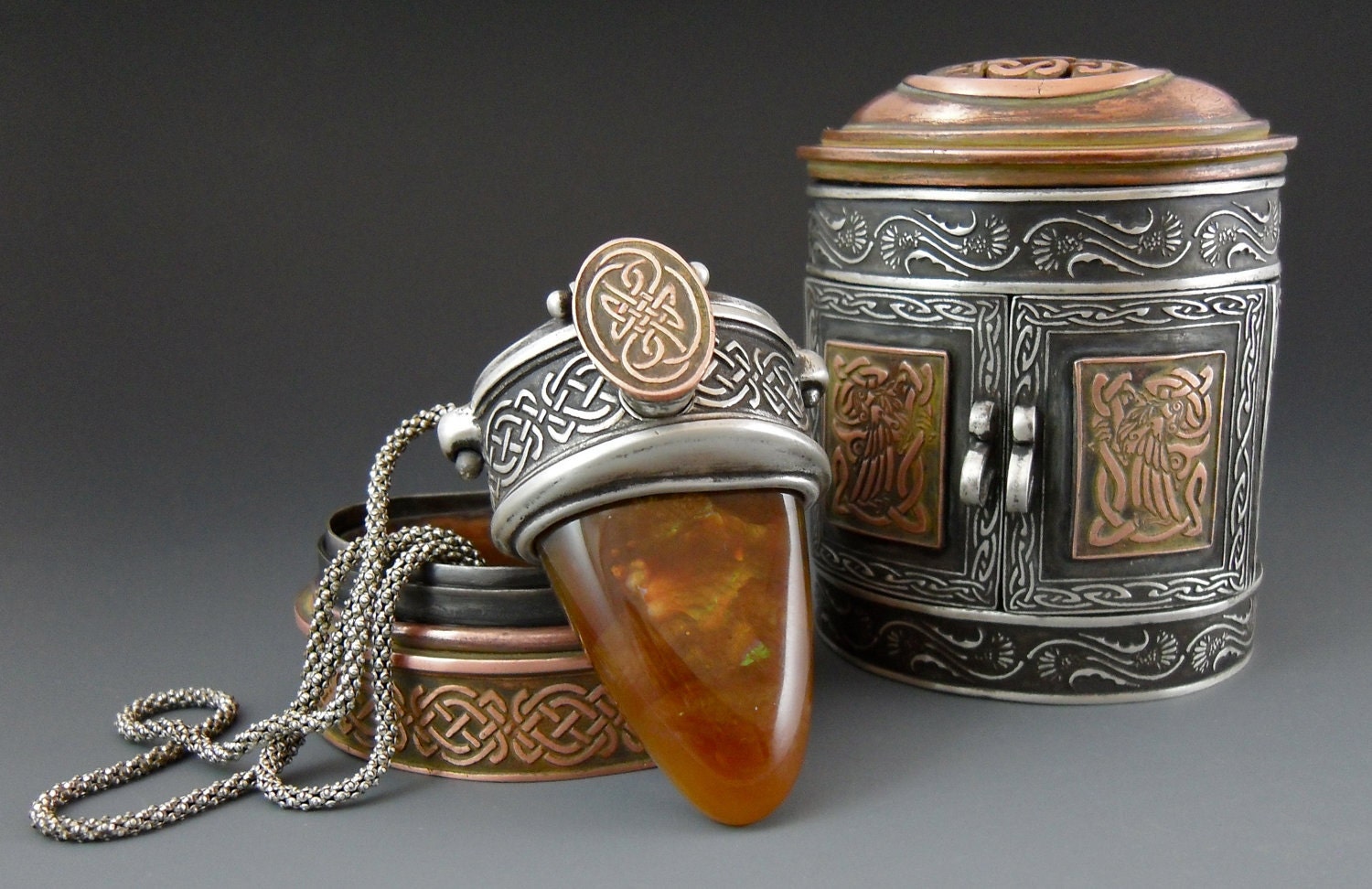 Anam Cara : Reliquary box and necklace