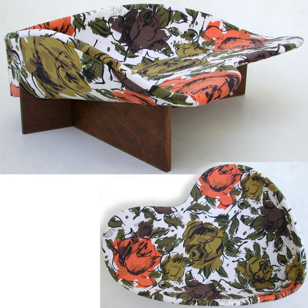 Pet Bed in Orange Cotton Ikat Roses
