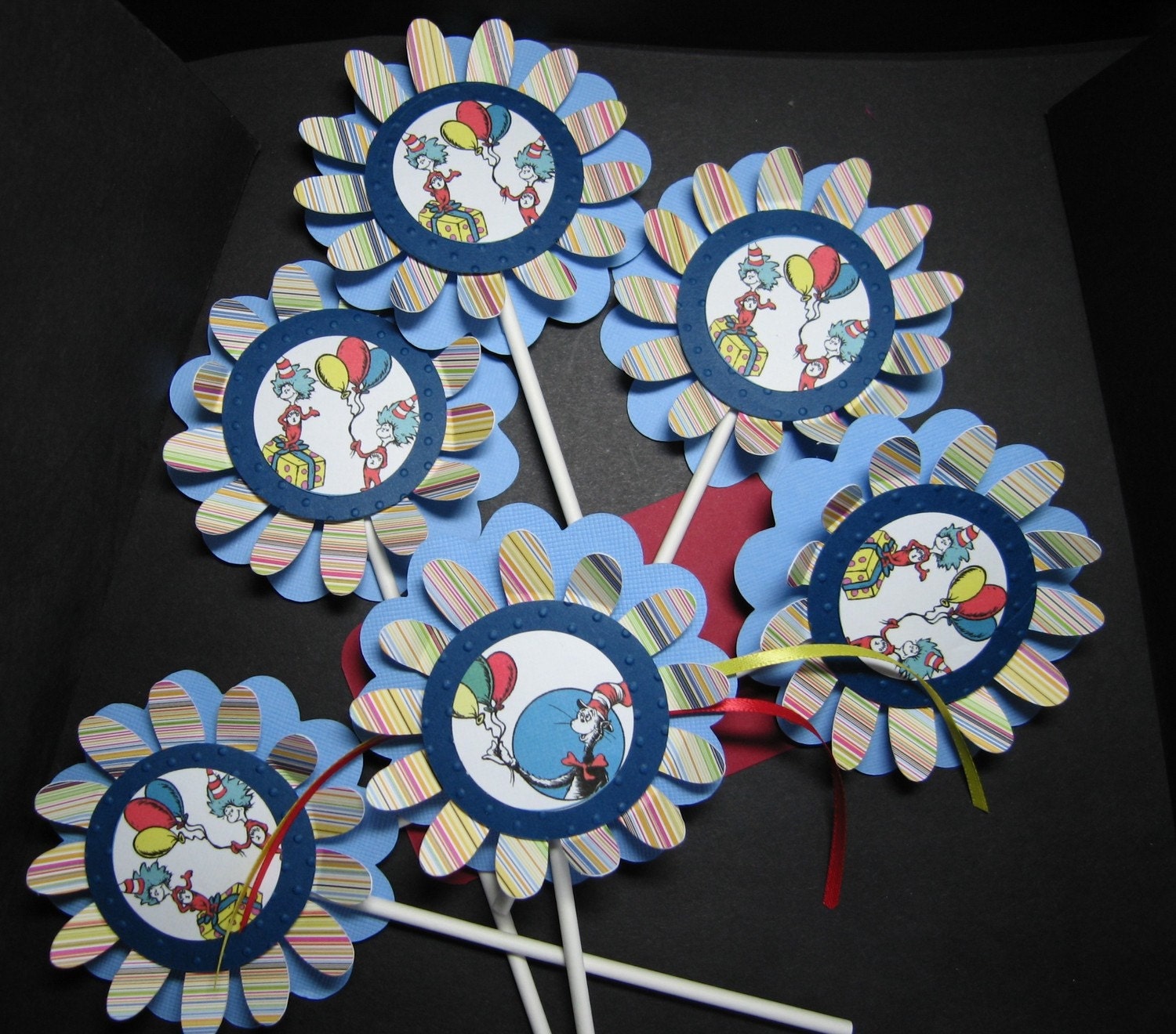 Dr. Seuss Thing 1 and Thing 2 Cupcake Toppers by Dr. Seuss Thing 1 and Thing 2 Cupcake Toppers by