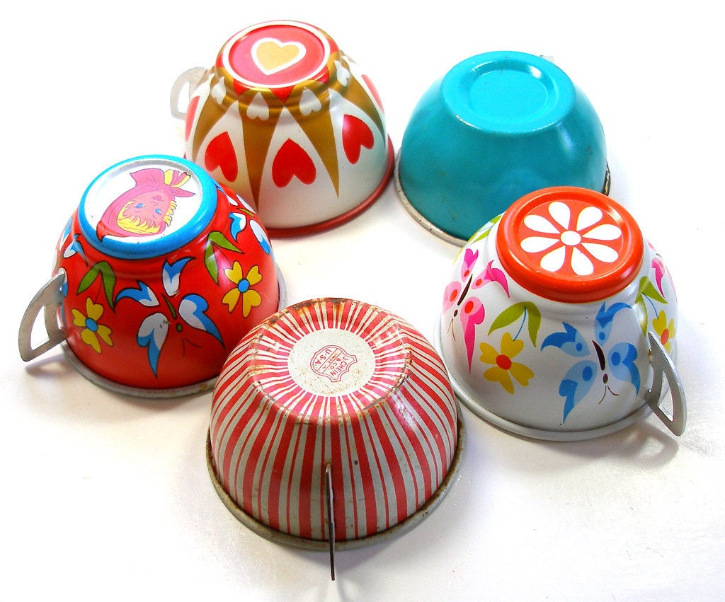 50s Tin Toy Tea cups, Set of 5 vintage metal with litho, hearts & butterflies.