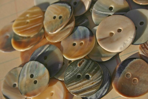 Bulk Buttons Natural Shell -  Sewing Novelty Embellishments - 24 Buttons - SALE