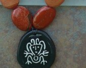 talsman pendant w.red jasper and african beads